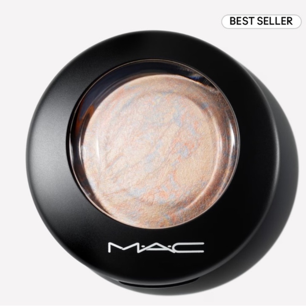 MAC Mineralize Skinfinish Highlighter Lightscapade